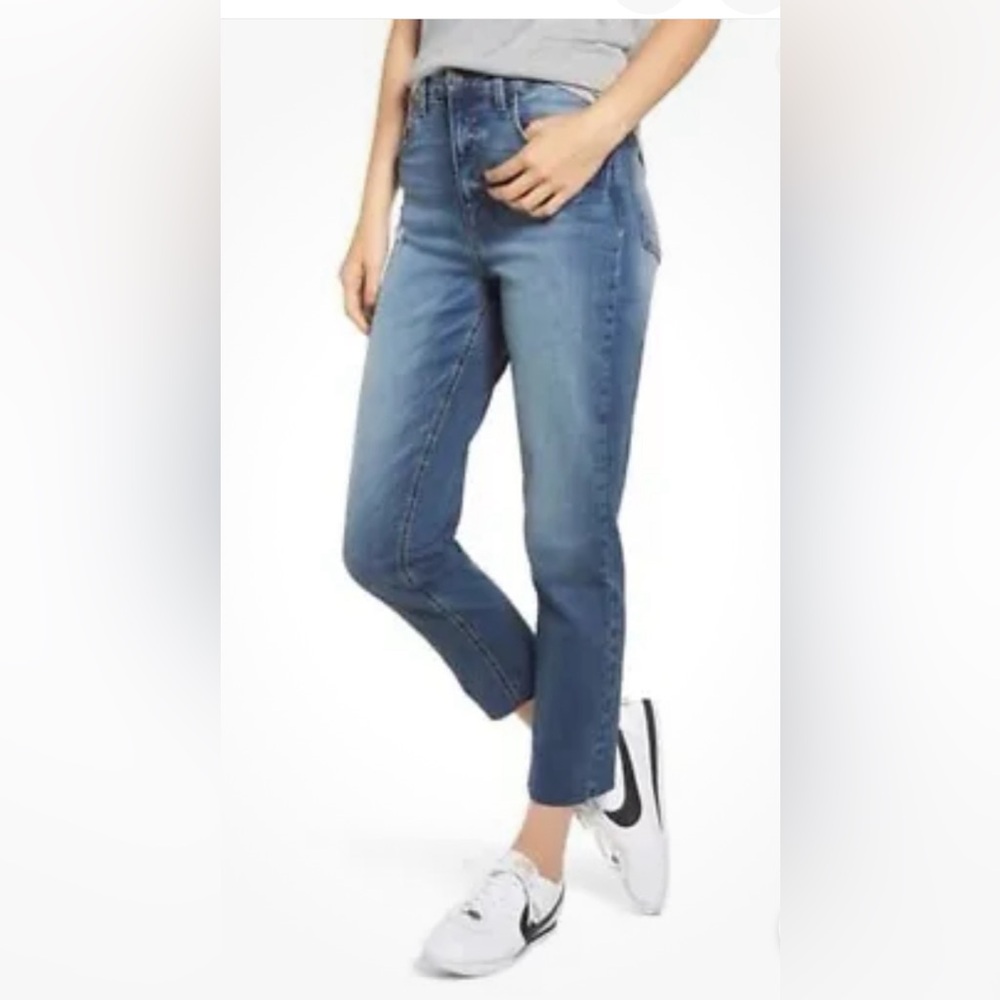 Women’s Jeans 31 High Rise Mom Jeans Medium Wash Raw Hem BP Nordstrom